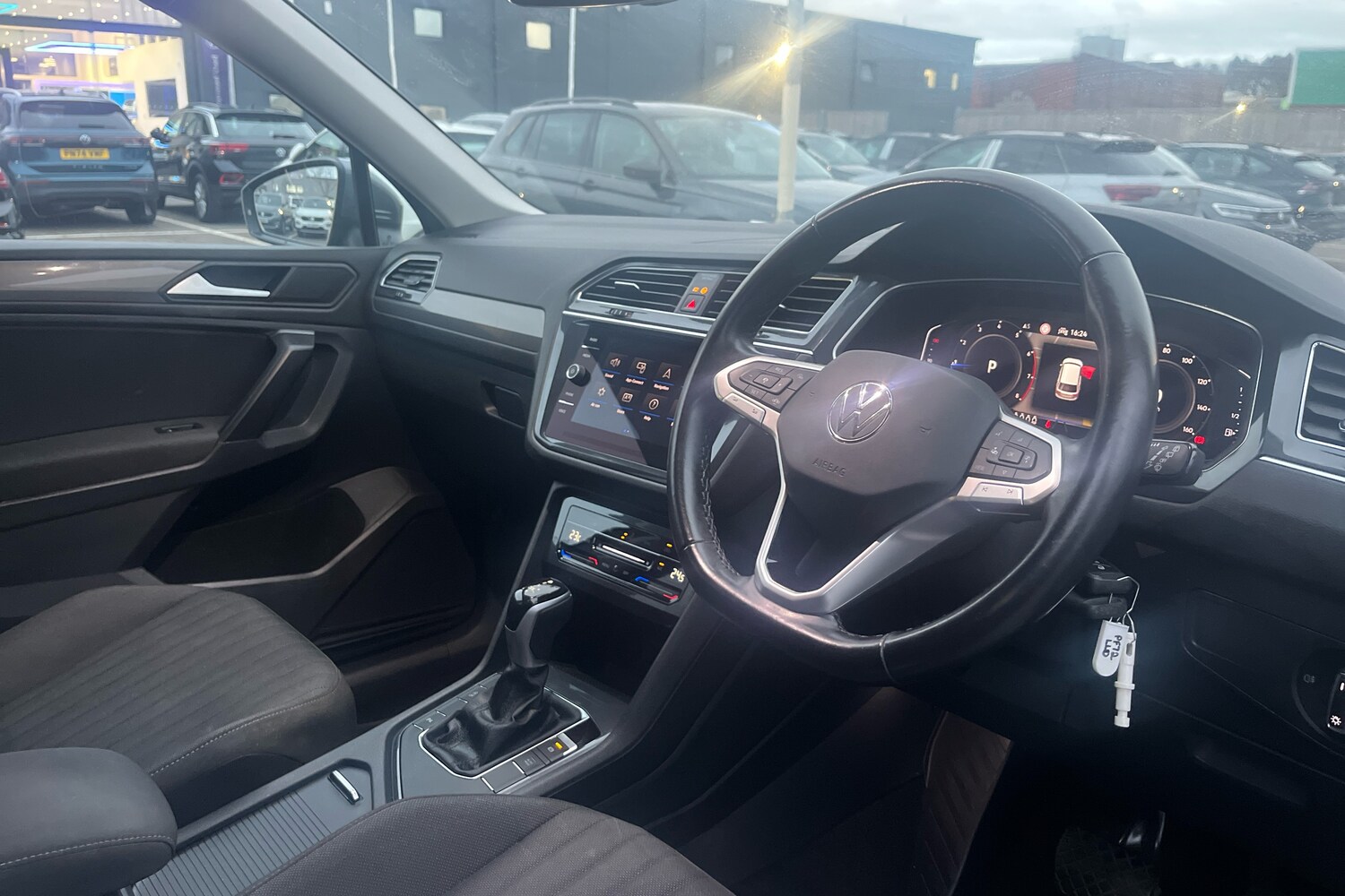 Used Volkswagen Tiguan Allspace 2022 for sale - 77855342: Photo 6