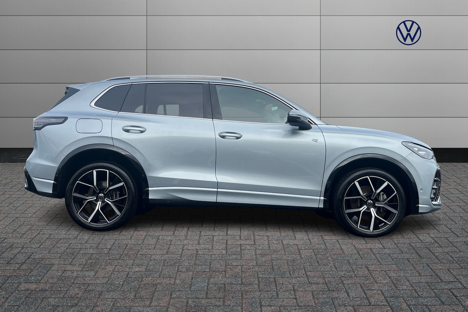 Used Volkswagen Tiguan 2025 for sale - 78158953: Photo 4