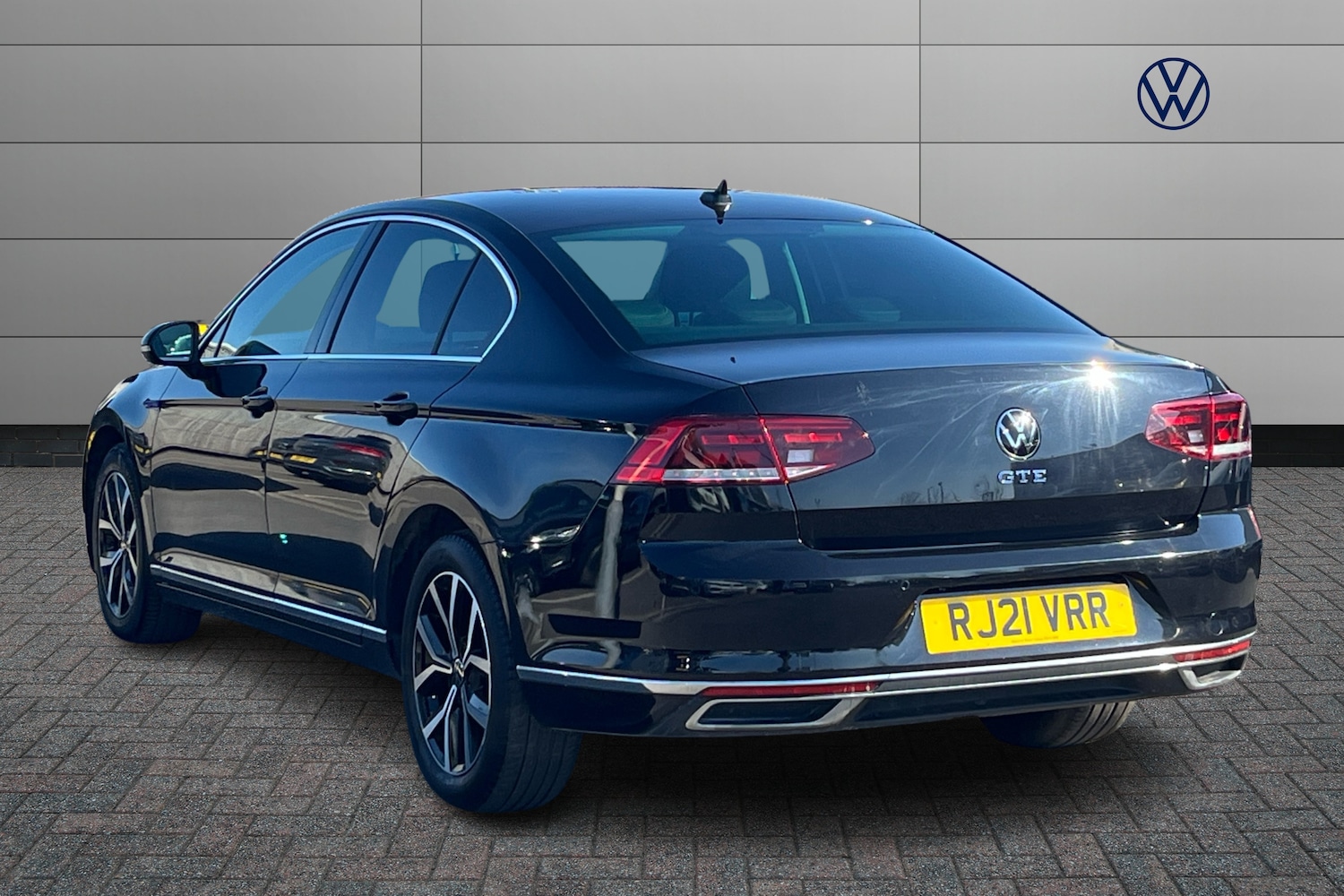 Used Volkswagen Passat 2021 for sale - 76681008: Photo 3