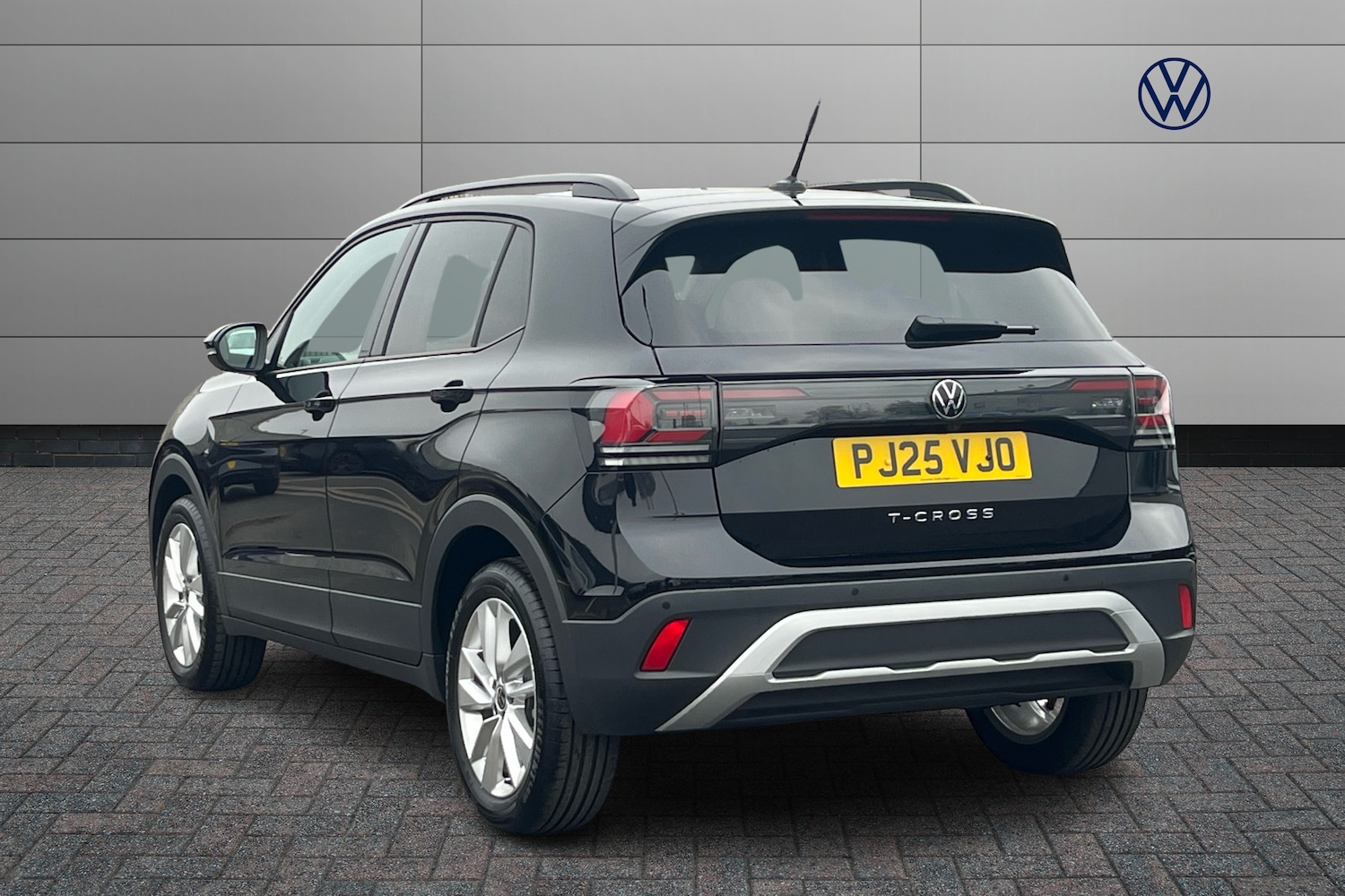 Used Volkswagen T-Cross 2025 for sale - 76679617: Photo 3