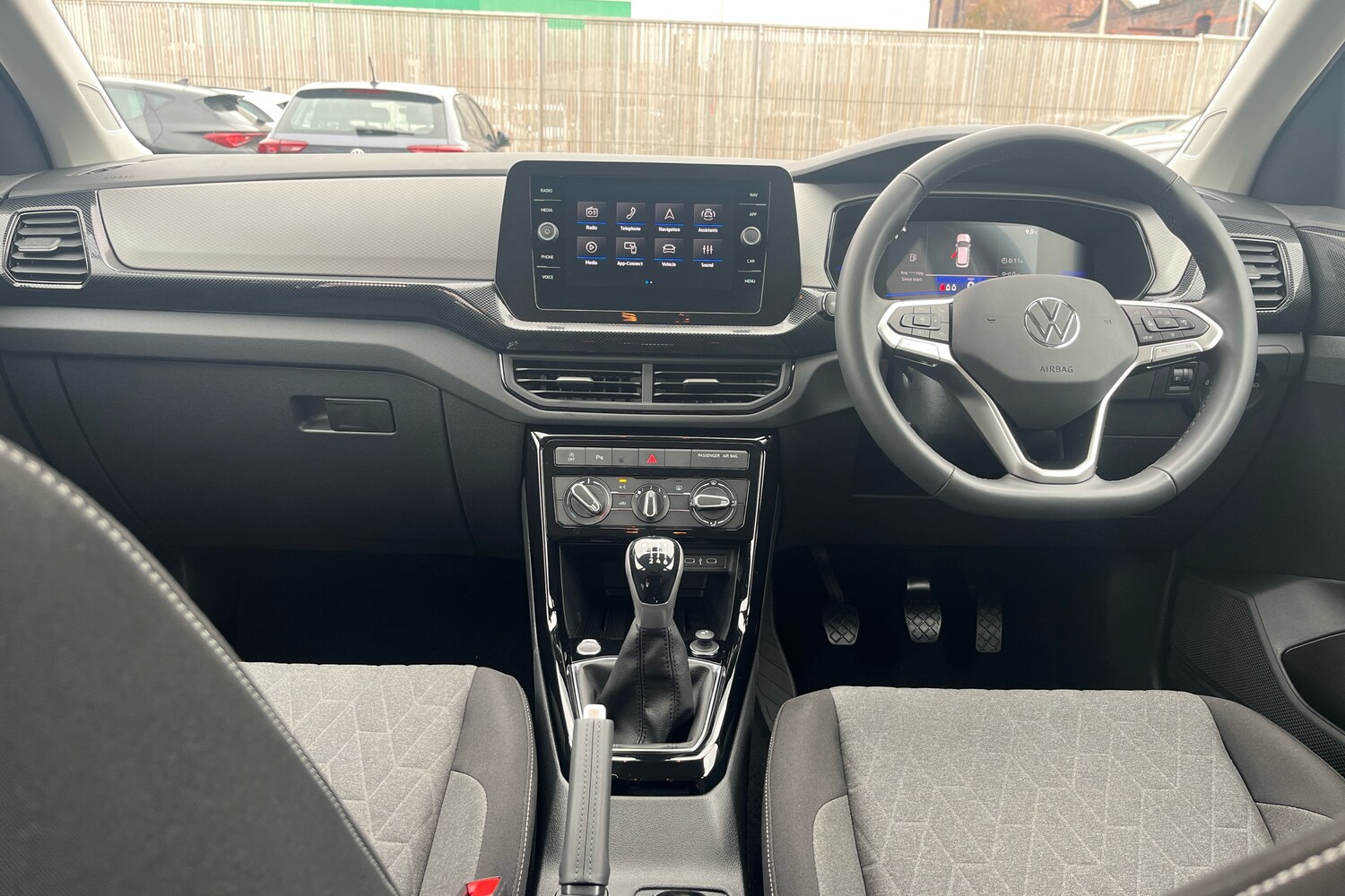 Used Volkswagen T-Cross 2025 for sale - 76679617: Photo 8