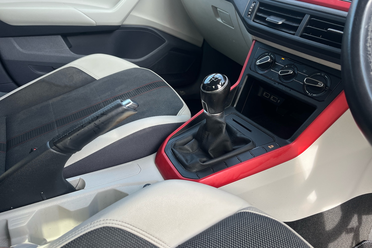 Used Volkswagen Polo 2018 for sale - 77268965: Photo 10