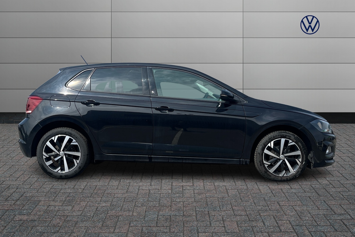 Used Volkswagen Polo 2018 for sale - 77268965: Photo 4