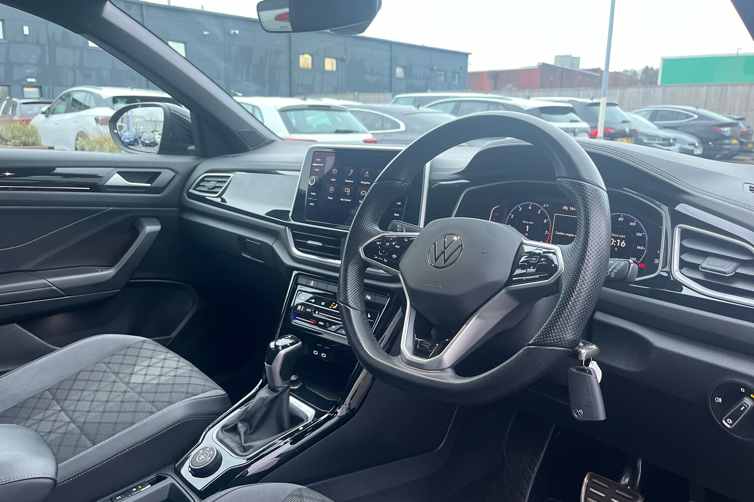 Used Volkswagen T-Roc 2022 for sale - 77755420: Photo 6