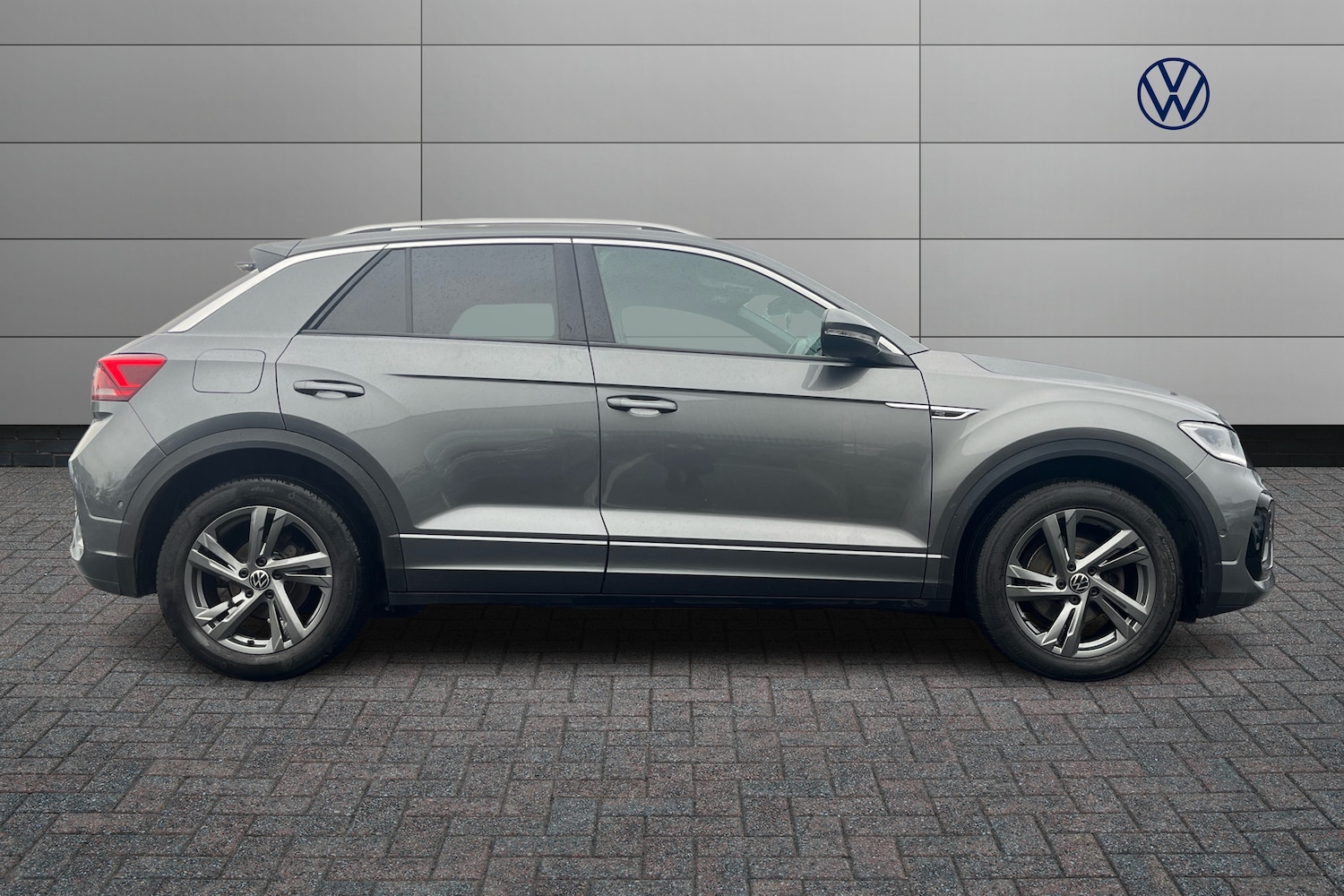 Used Volkswagen T-Roc 2023 for sale - 77505784: Photo 4
