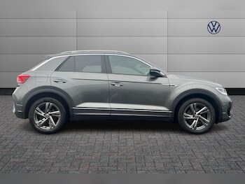 Used Volkswagen T-Roc 2023 for sale - 77505784: Photo