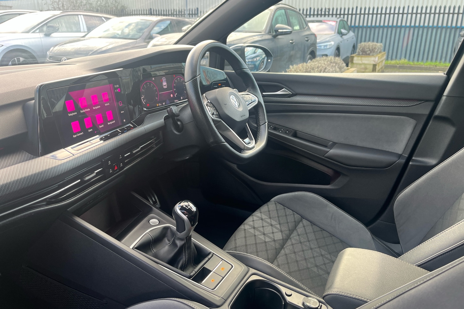 Used Volkswagen Golf 2022 for sale - 77647726: Photo 2