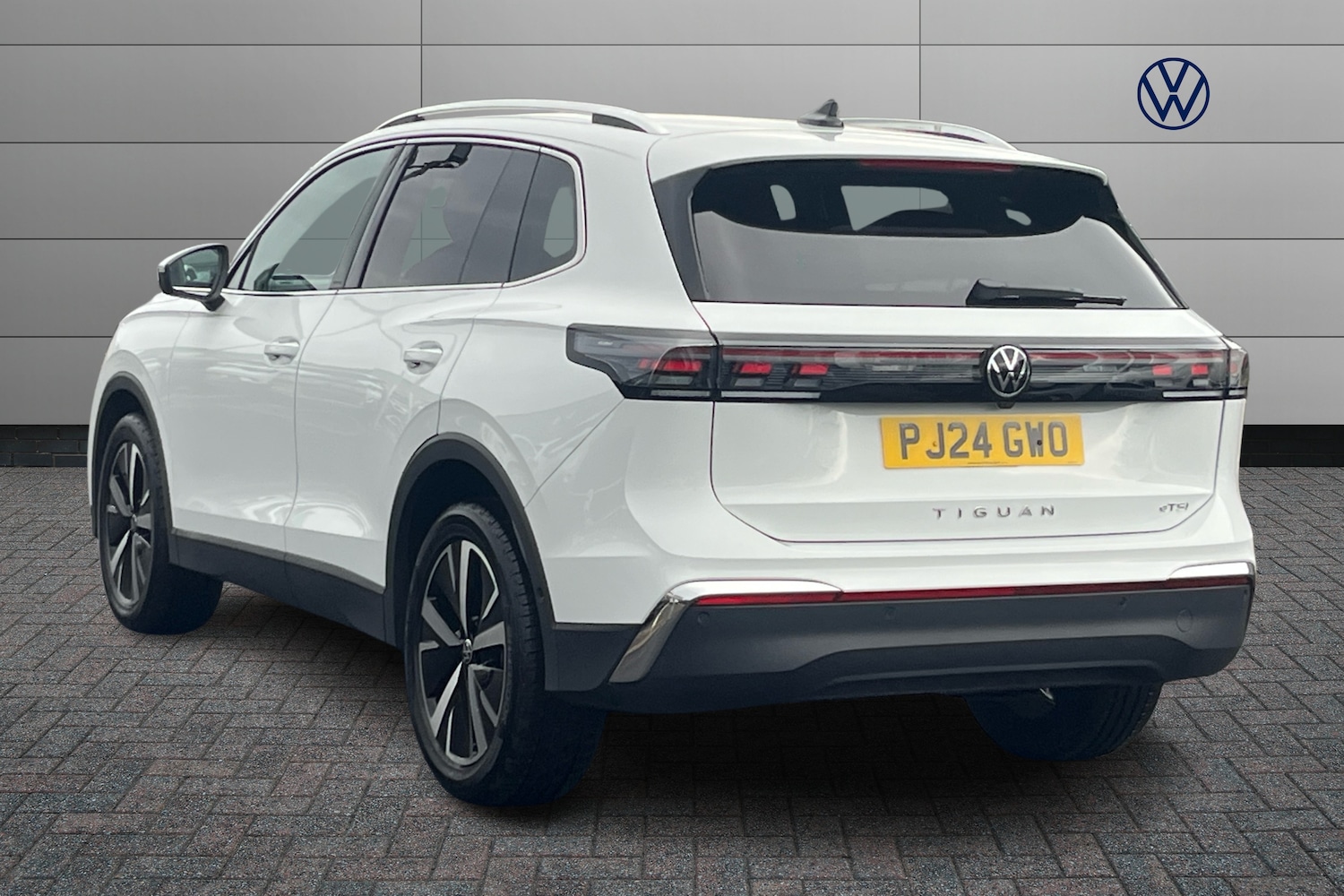 Used Volkswagen Tiguan 2024 for sale - 76677022: Photo 3