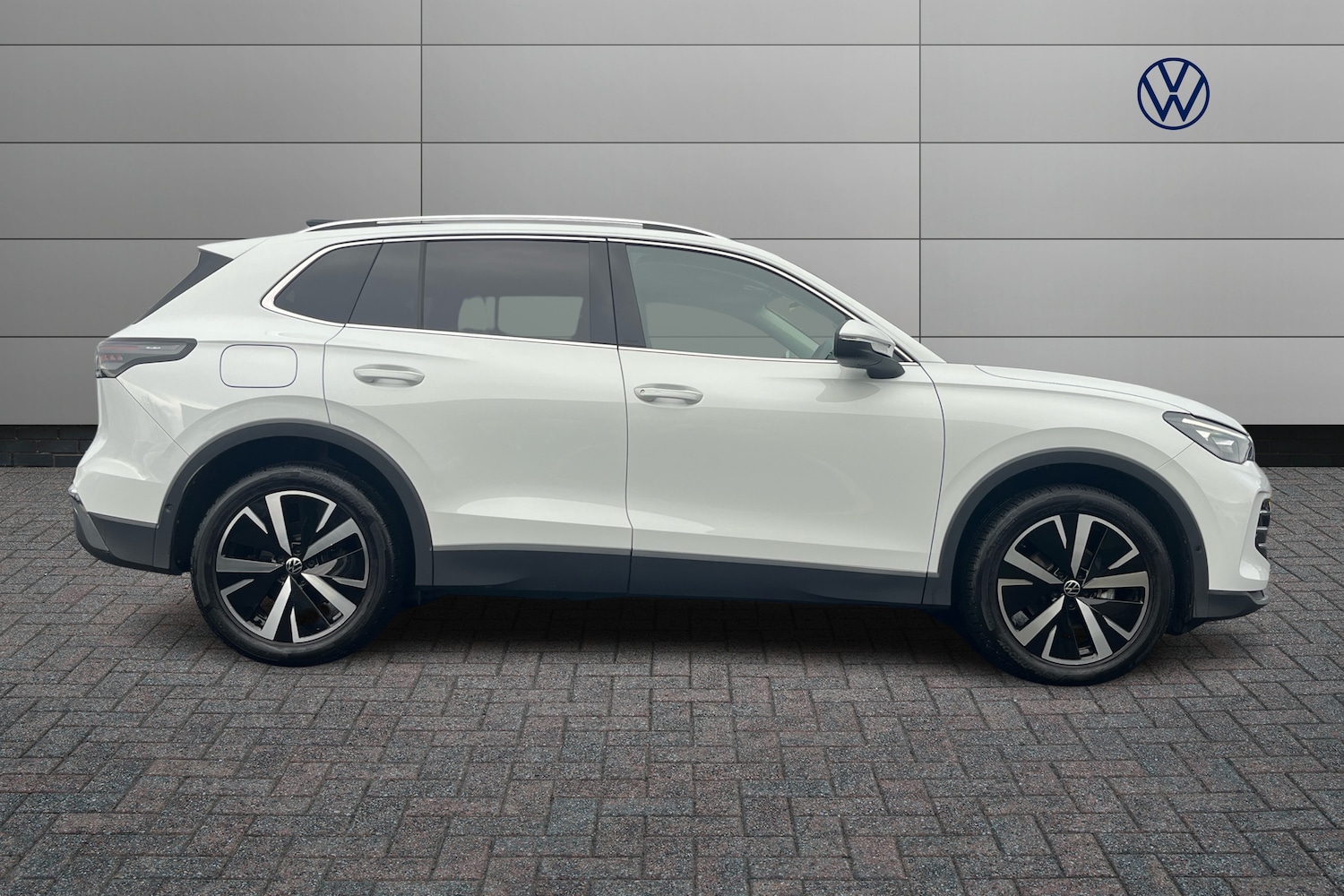 Used Volkswagen Tiguan 2024 for sale - 76677022: Photo 4