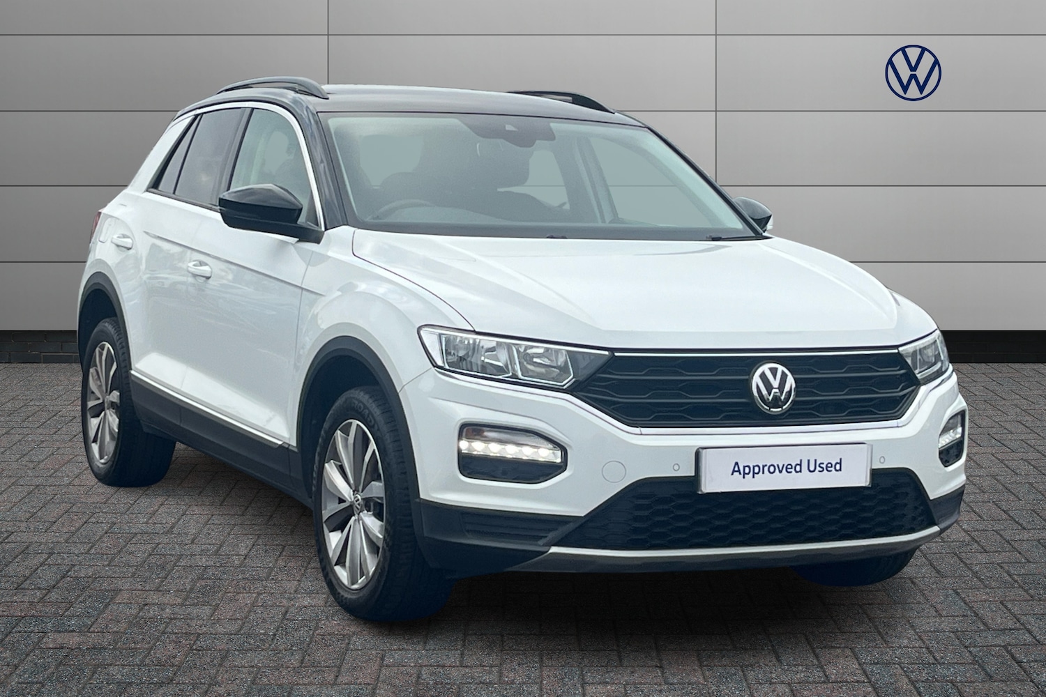 Used Volkswagen T-Roc 2019 for sale - 76673845: Photo 1