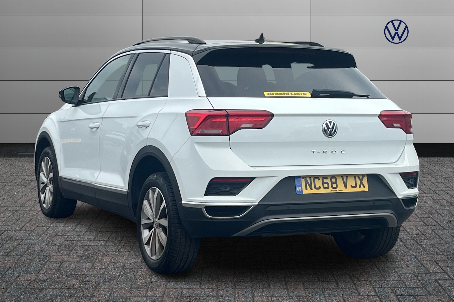 Used Volkswagen T-Roc 2019 for sale - 76673845: Photo 3