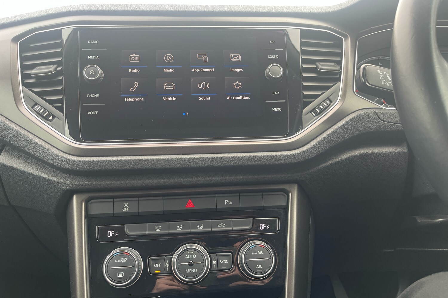 Used Volkswagen T-Roc 2019 for sale - 76673845: Photo 9