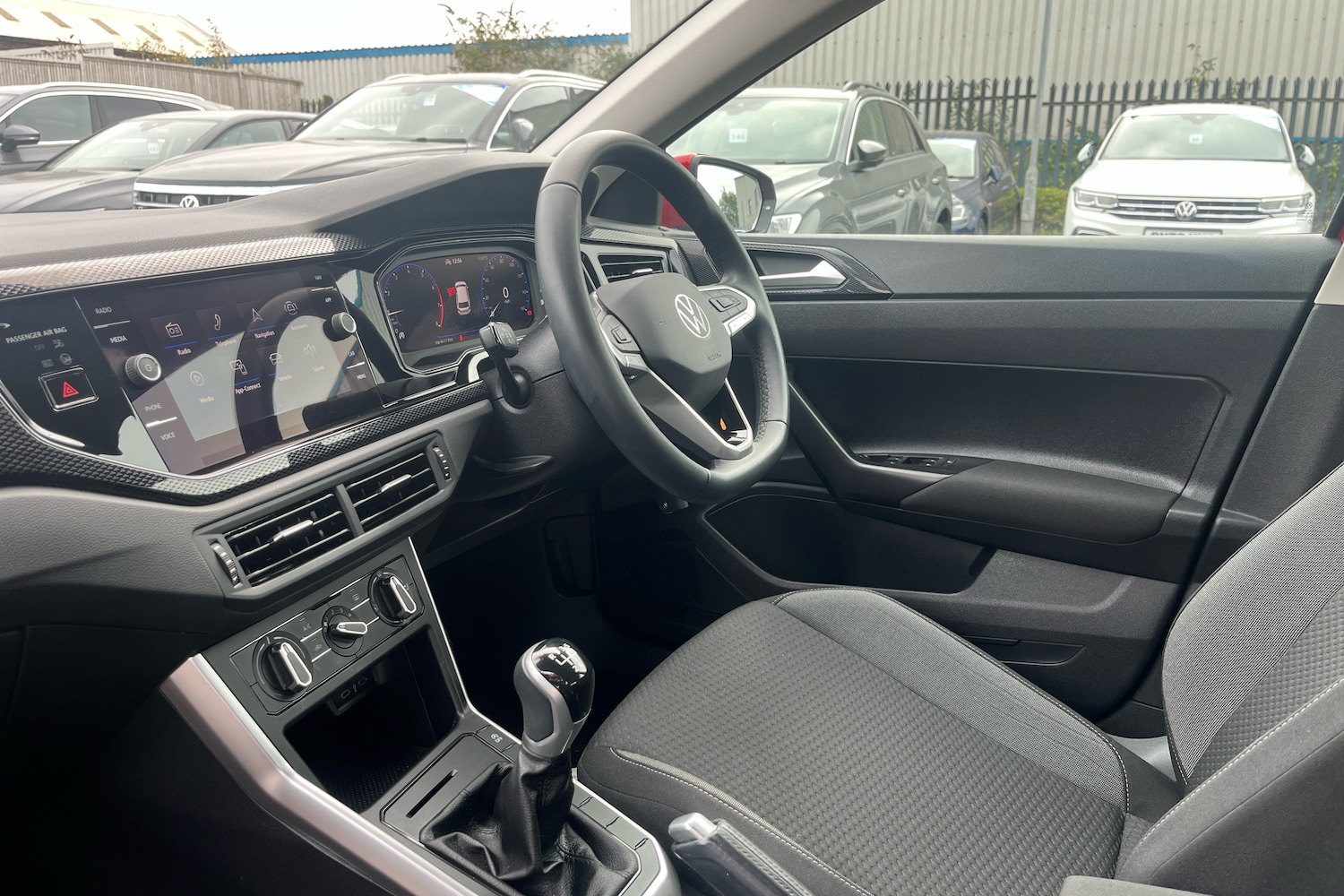 Used Volkswagen Polo 2022 for sale - 76927715: Photo 2