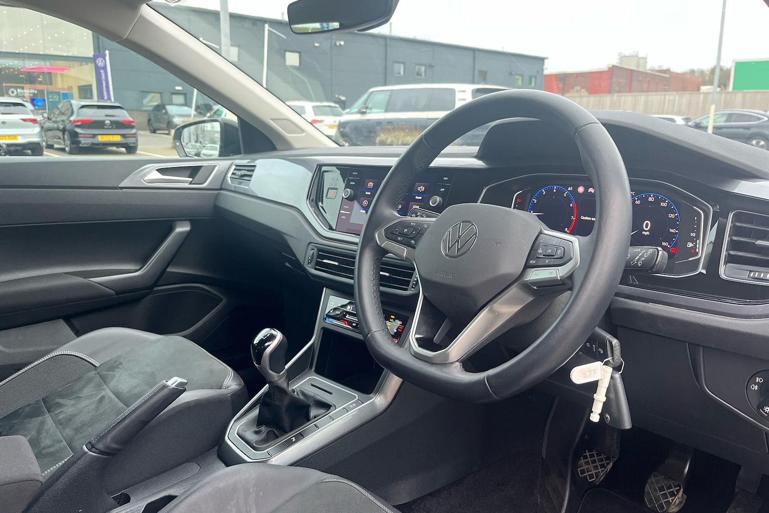 Used Volkswagen Polo 2023 for sale - 76744881: Photo 6