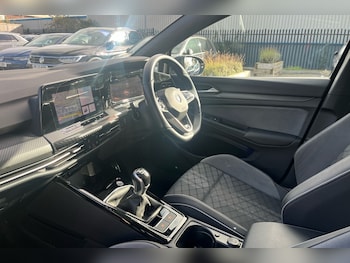 Used Volkswagen Golf 2023 for sale - 76676318: Photo