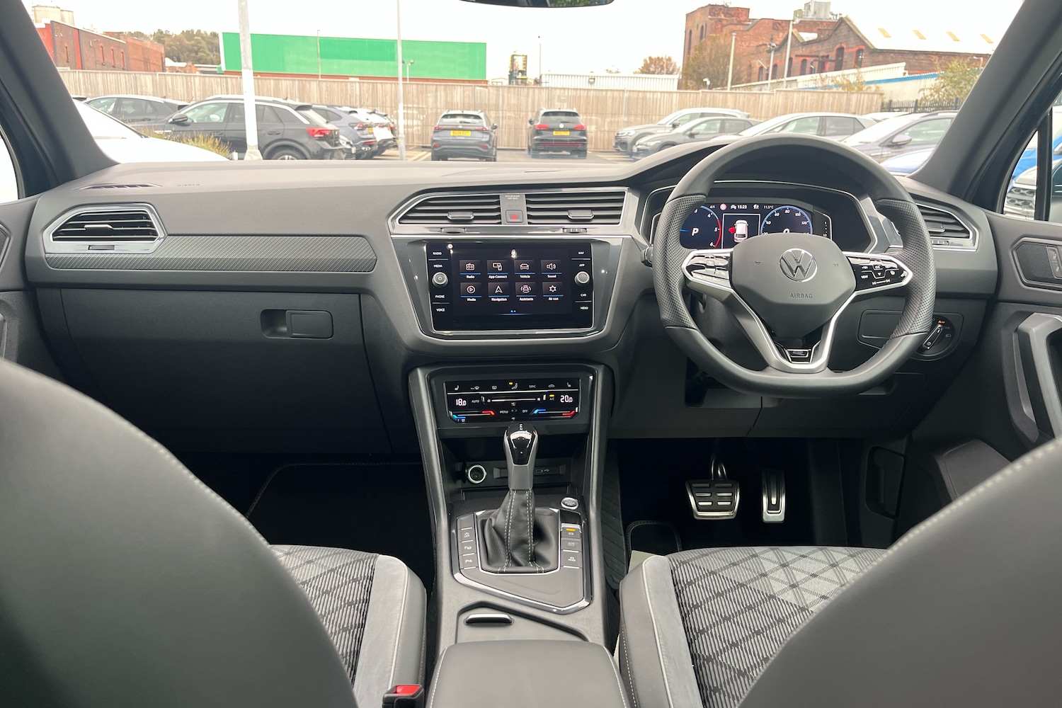 Used Volkswagen Tiguan 2023 for sale - 76676307: Photo 8