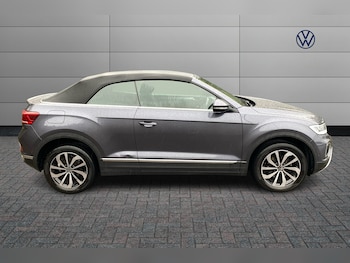 Used Volkswagen T-Roc 2022 for sale - 77770798: Photo