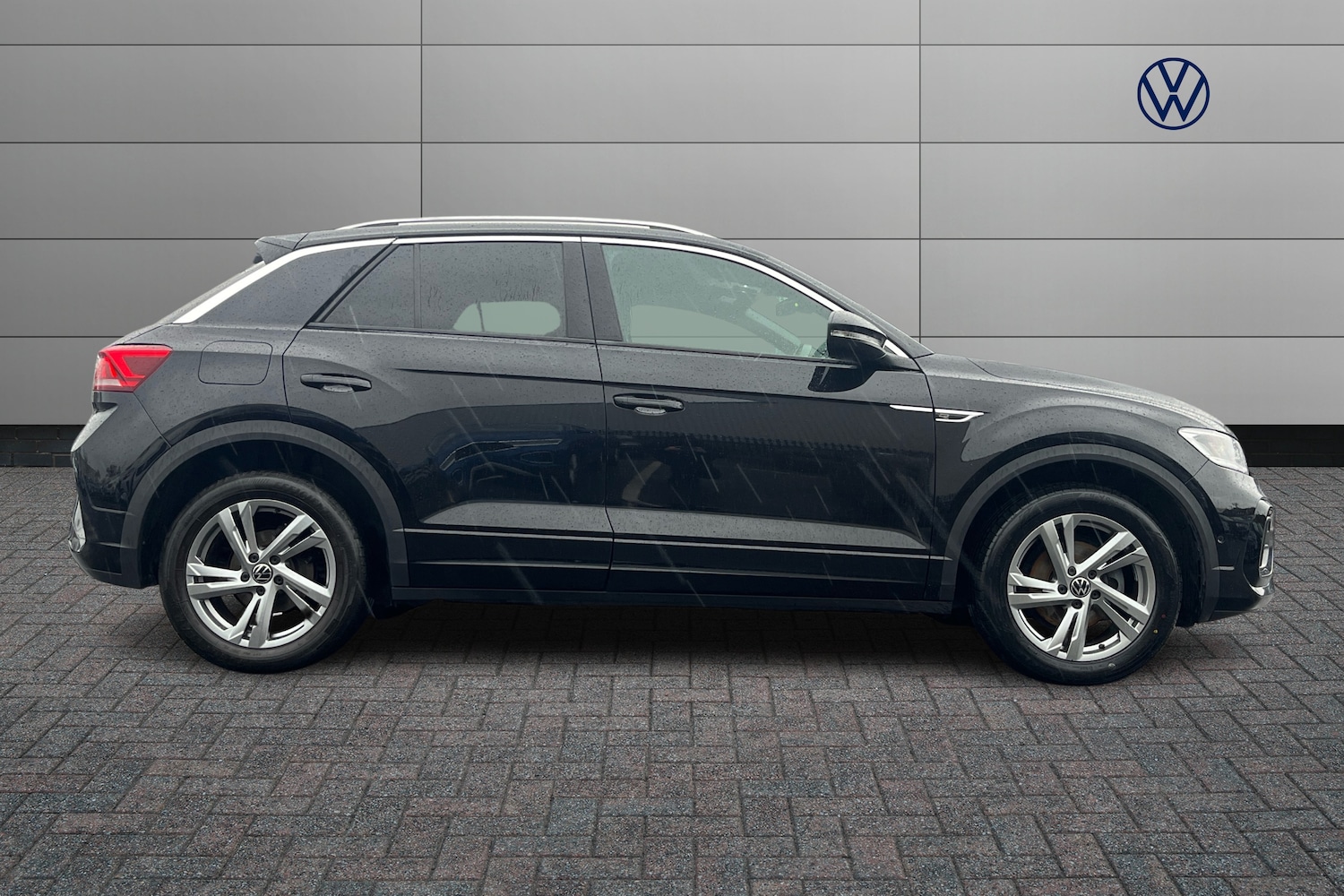 Used Volkswagen T-Roc 2022 for sale - 77841077: Photo 4