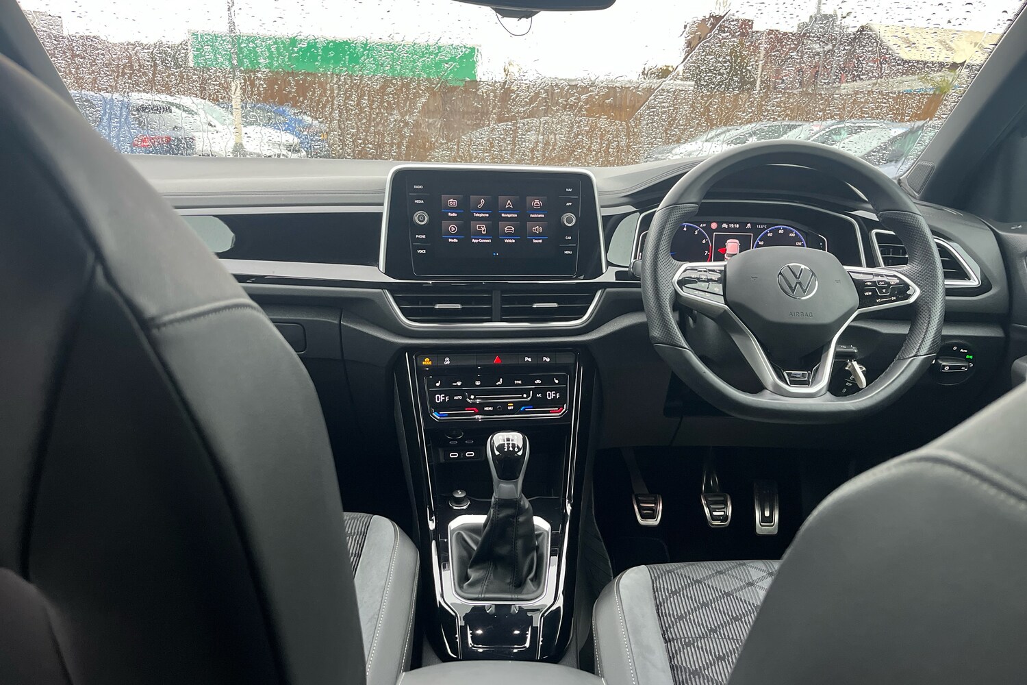 Used Volkswagen T-Roc 2022 for sale - 77841077: Photo 8