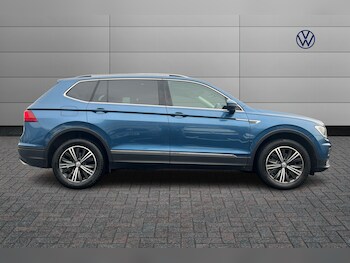 Used Volkswagen Tiguan Allspace 2018 for sale - 77268990: Photo
