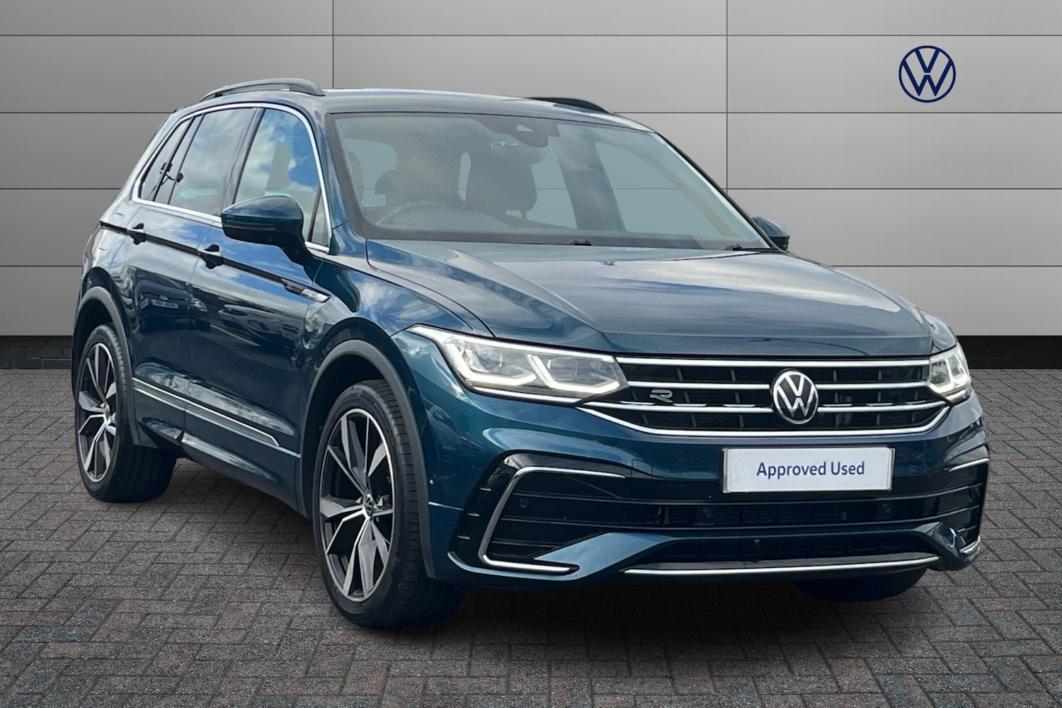 Used Volkswagen Tiguan 2023 for sale - 76676407: Photo 1