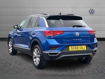 Used Volkswagen T-Roc 2018 for sale - 78198637: Photo