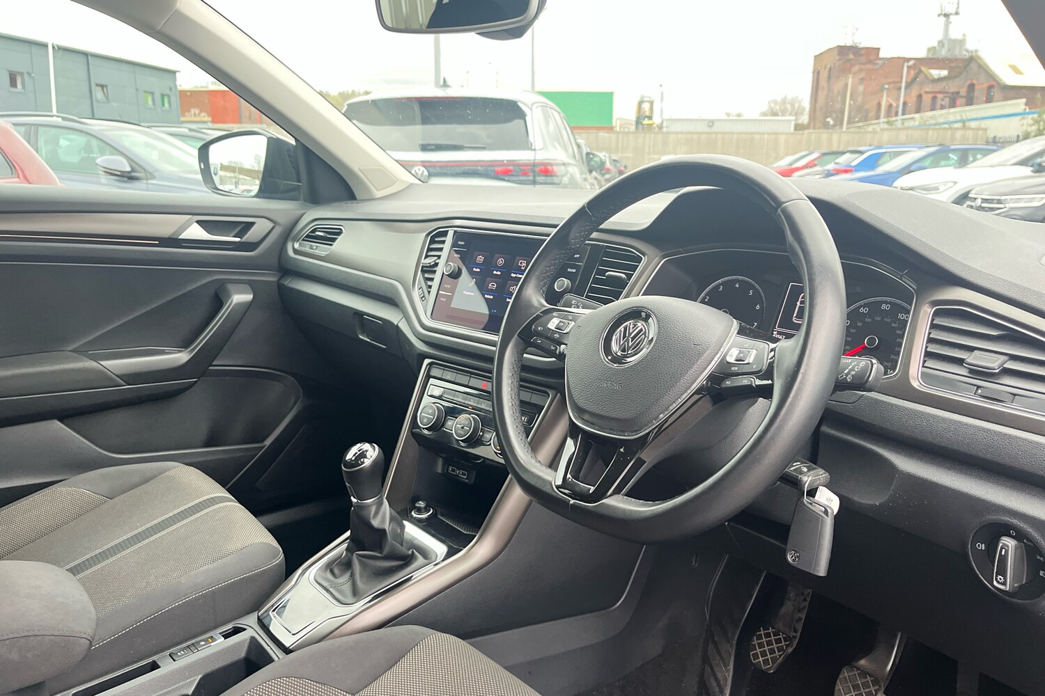 Used Volkswagen T-Roc 2018 for sale - 78198637: Photo 6