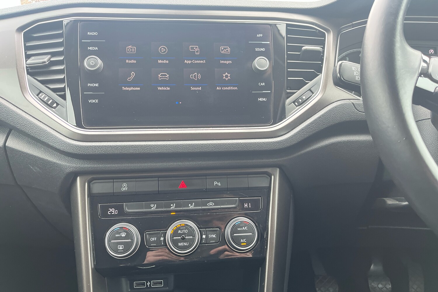 Used Volkswagen T-Roc 2018 for sale - 78198637: Photo 9