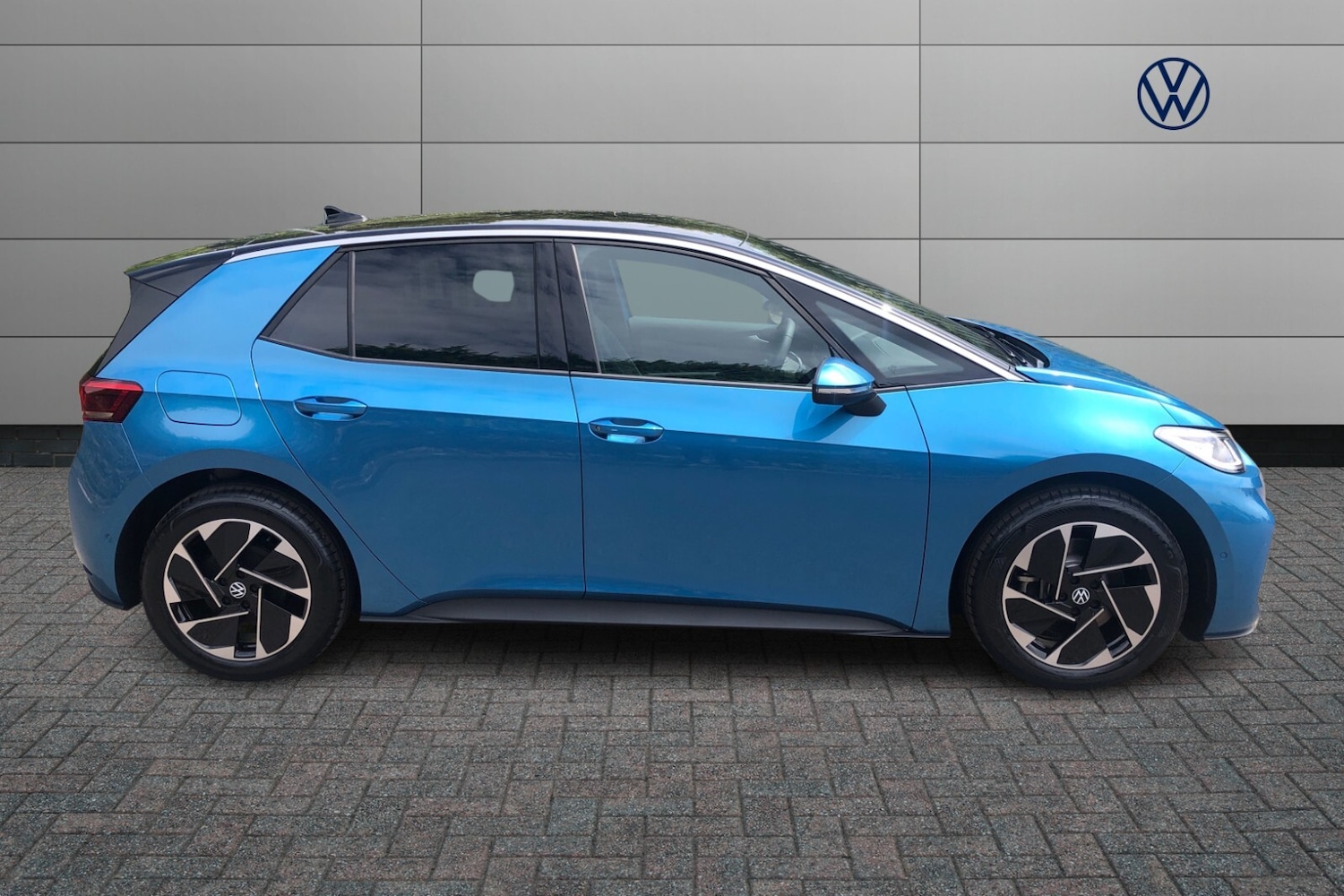 Used Volkswagen ID.3 2025 for sale - 77770810: Photo 4