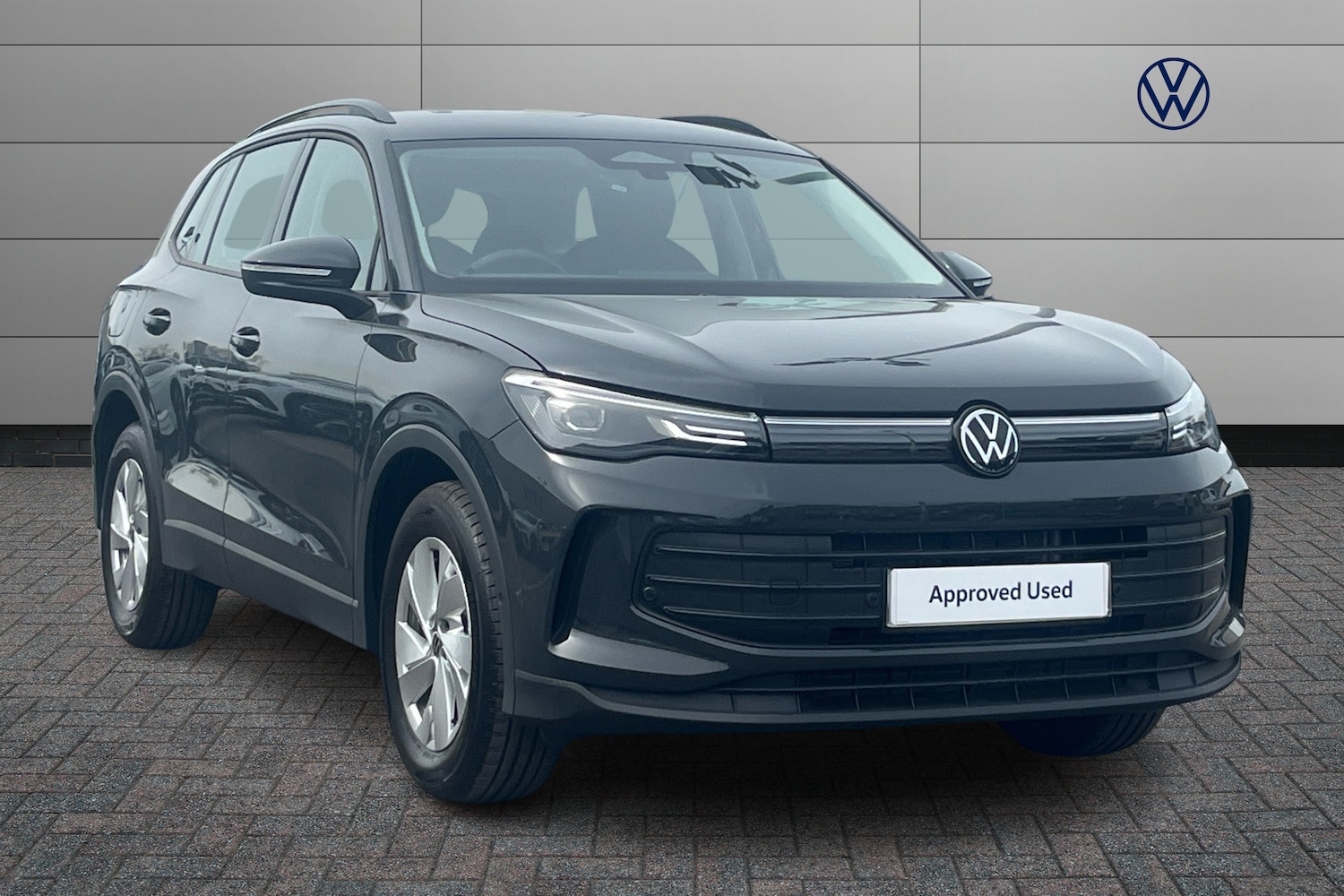 Used Volkswagen Tiguan 2024 for sale - 76677049: Photo 1