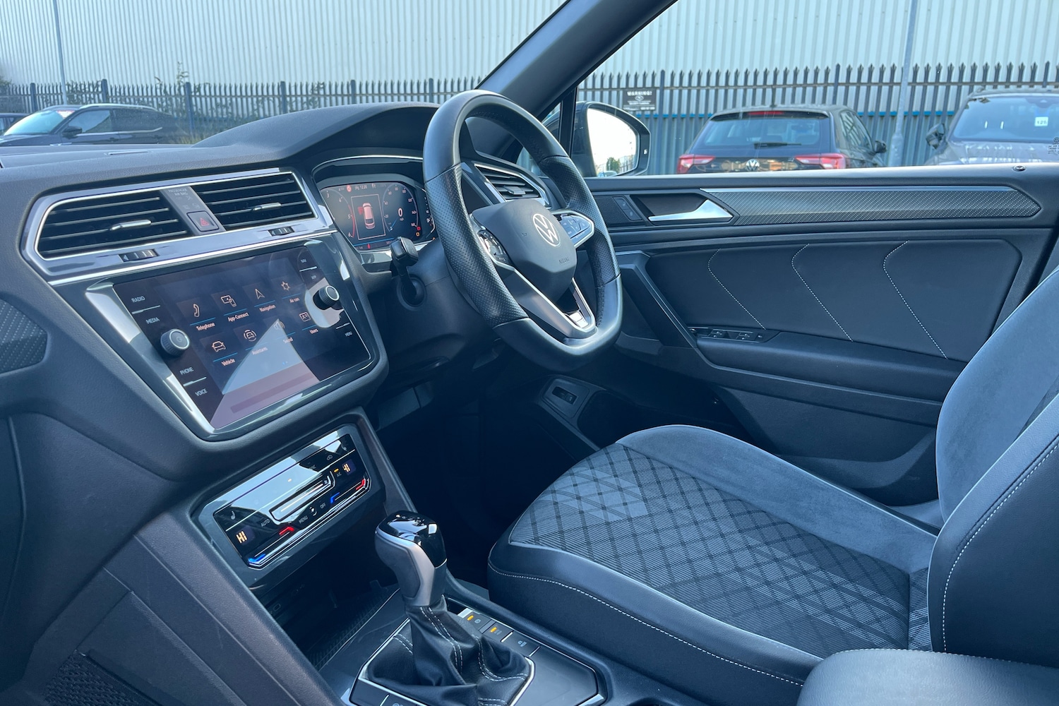 Used Volkswagen Tiguan Allspace 2022 for sale - 77498305: Photo 2