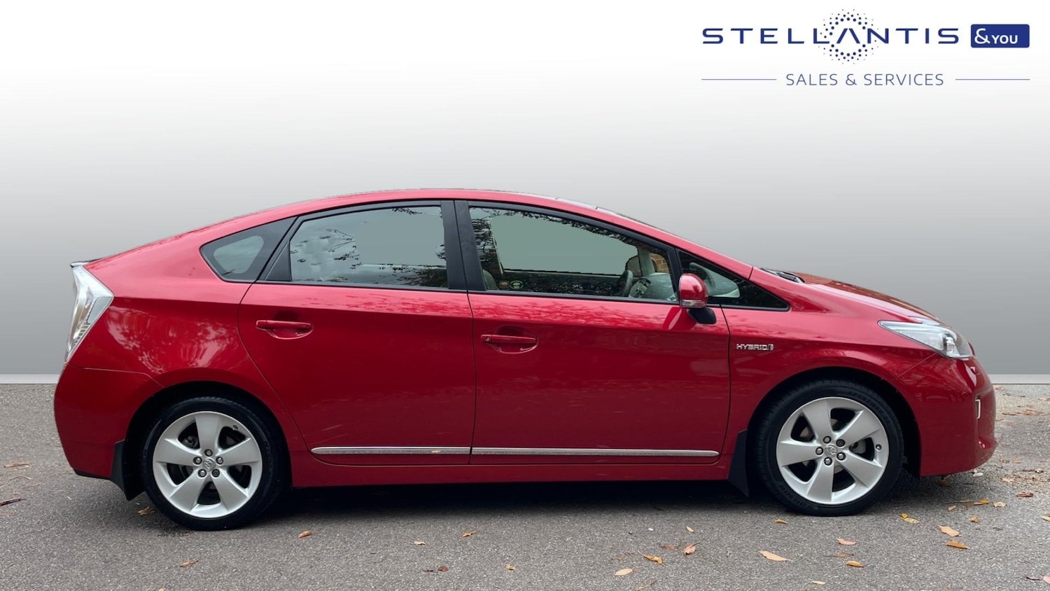 Used Toyota Prius 2015 for sale - 76574317: Photo 2