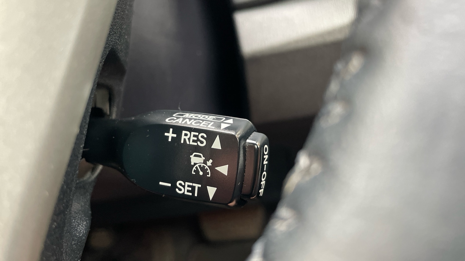 Used Toyota Prius 2015 for sale - 76574317: Photo 36