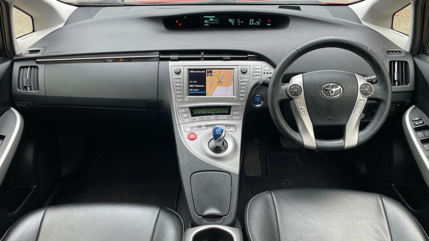 Used Toyota Prius 2015 for sale - 76574317: Photo 4