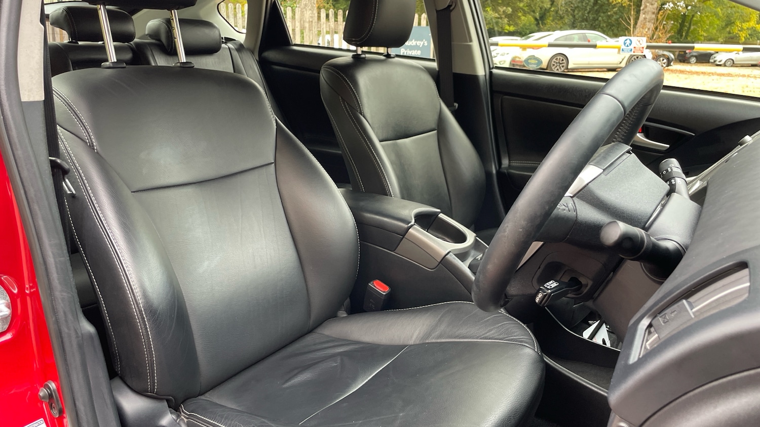 Used Toyota Prius 2015 for sale - 76574317: Photo 42