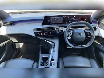 Used Peugeot 5008 2024 for sale - 78158079: Photo