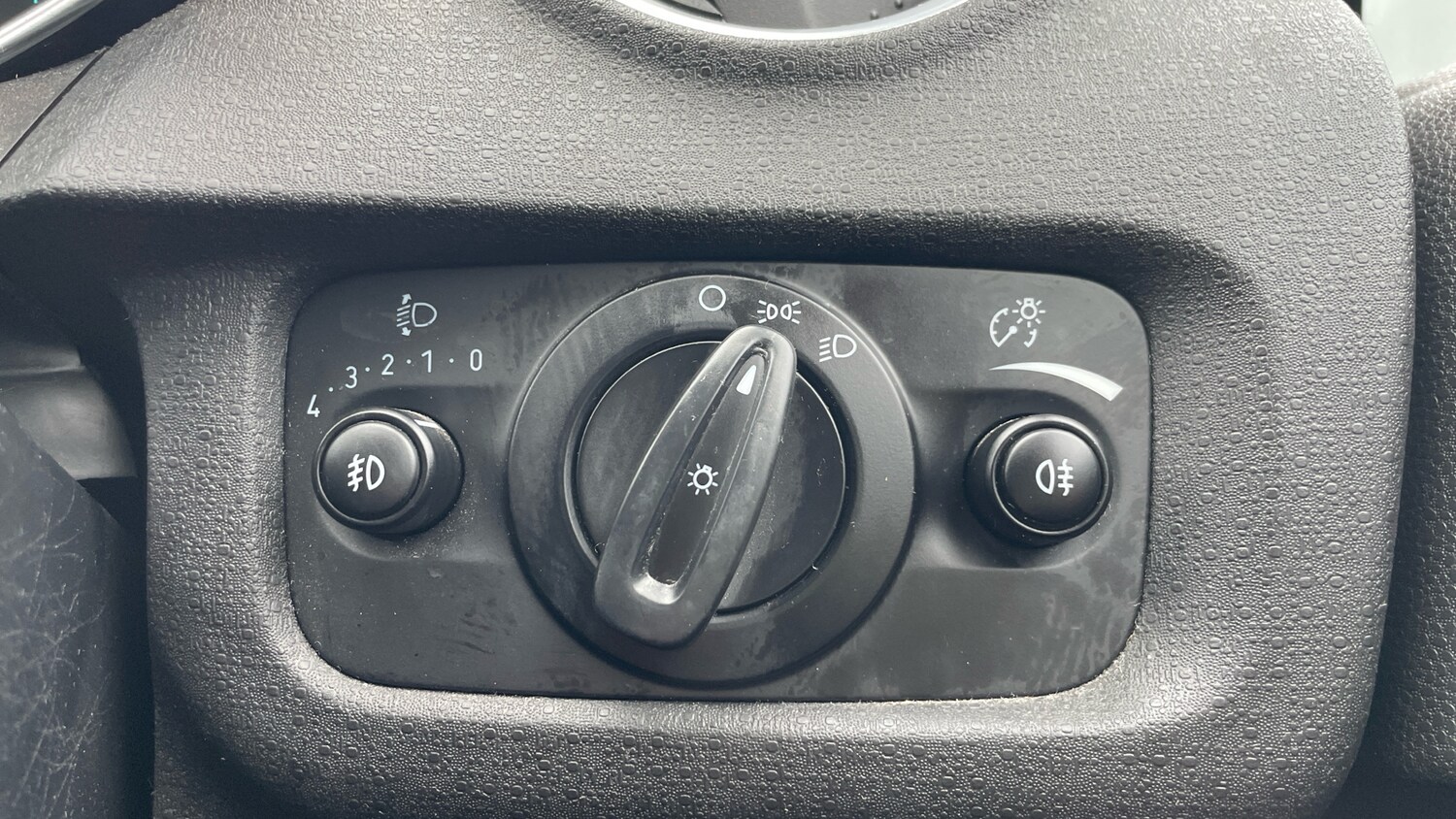 Used Ford Fiesta 2016 for sale - 77884344: Photo 28