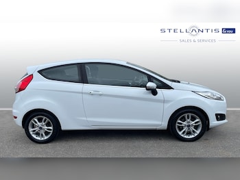 Used Ford Fiesta 2016 for sale - 77884344: Photo