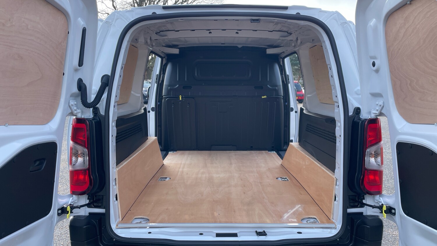 Used Peugeot Partner 2025 for sale - 77971201: Photo 19