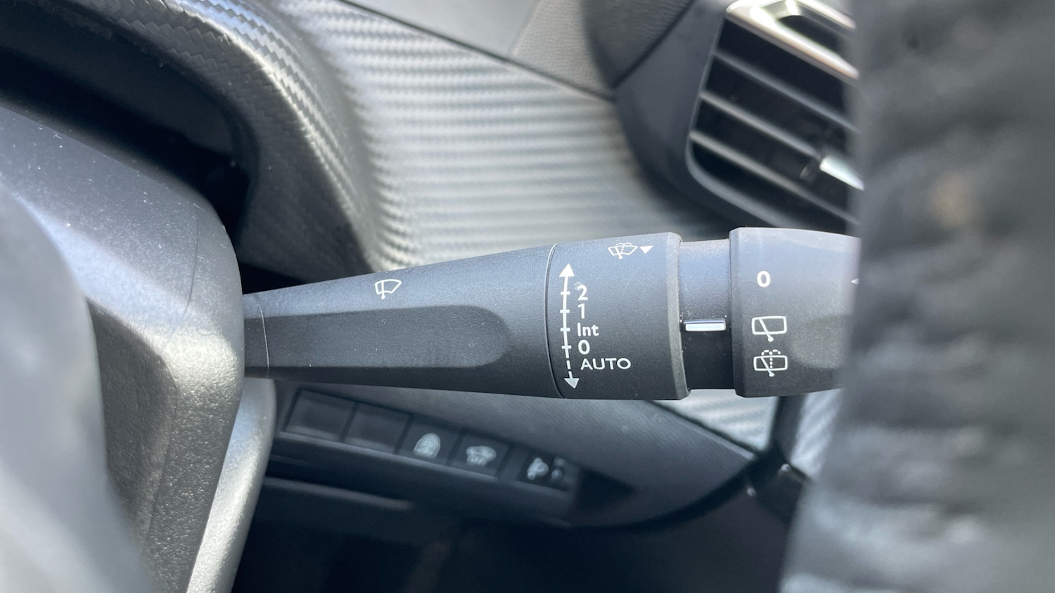 Used Peugeot 208 2024 for sale - 76574310: Photo 28