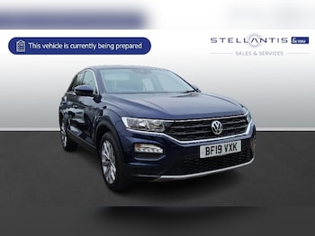 Used Volkswagen T-Roc 2019 for sale - 78102228: Photo