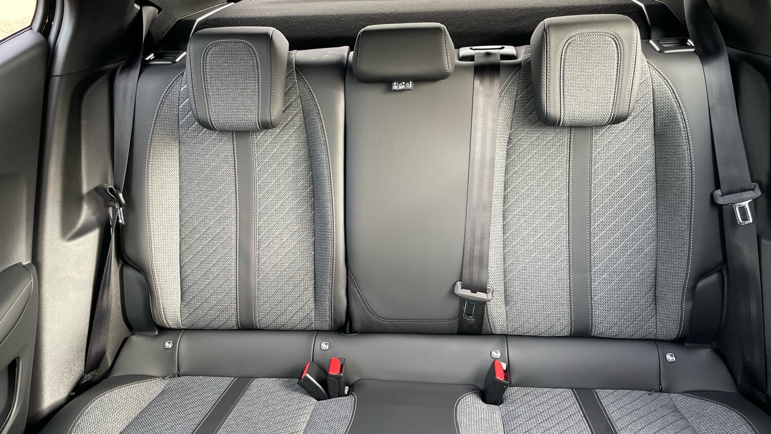 Used Peugeot 2008 2026 for sale - 77511981: Photo 25