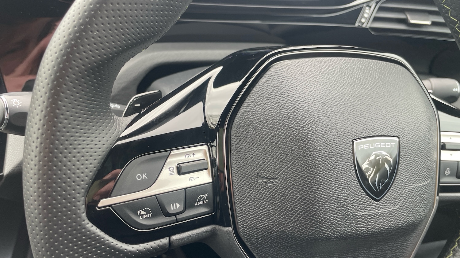 Used Peugeot 408 2024 for sale - 77941391: Photo 23