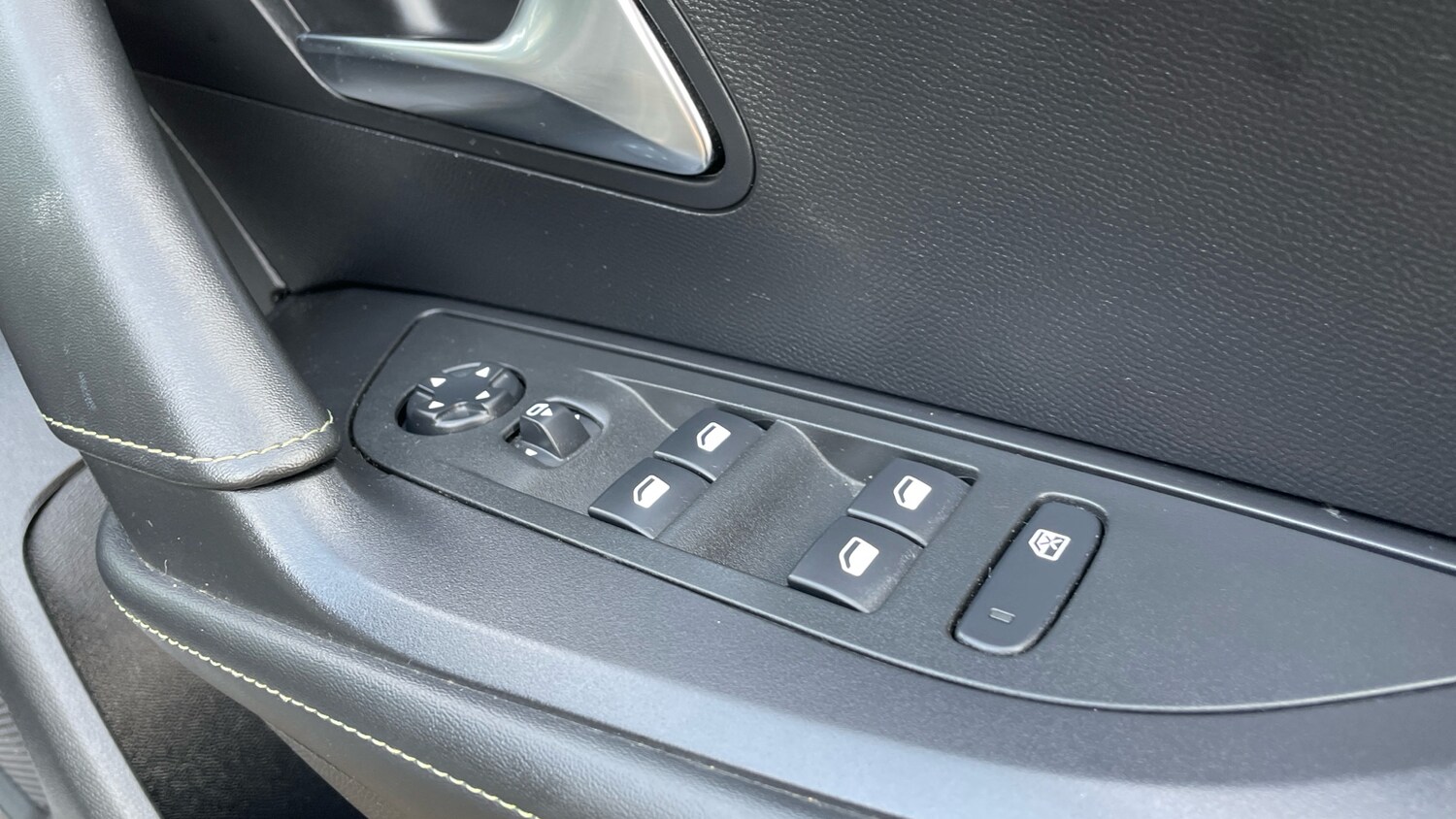 Used Peugeot 2008 2024 for sale - 78171972: Photo 22