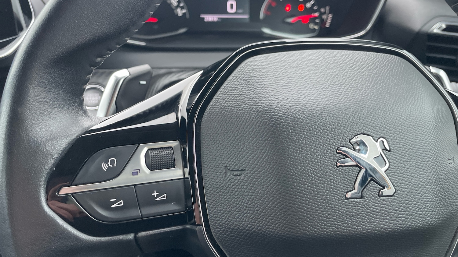 Used Peugeot 208 2022 for sale - 77321252: Photo 24