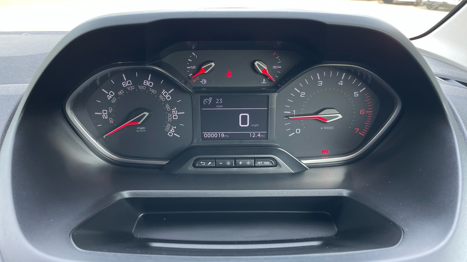 Used Peugeot Partner 2023 for sale - 77971171: Photo 13