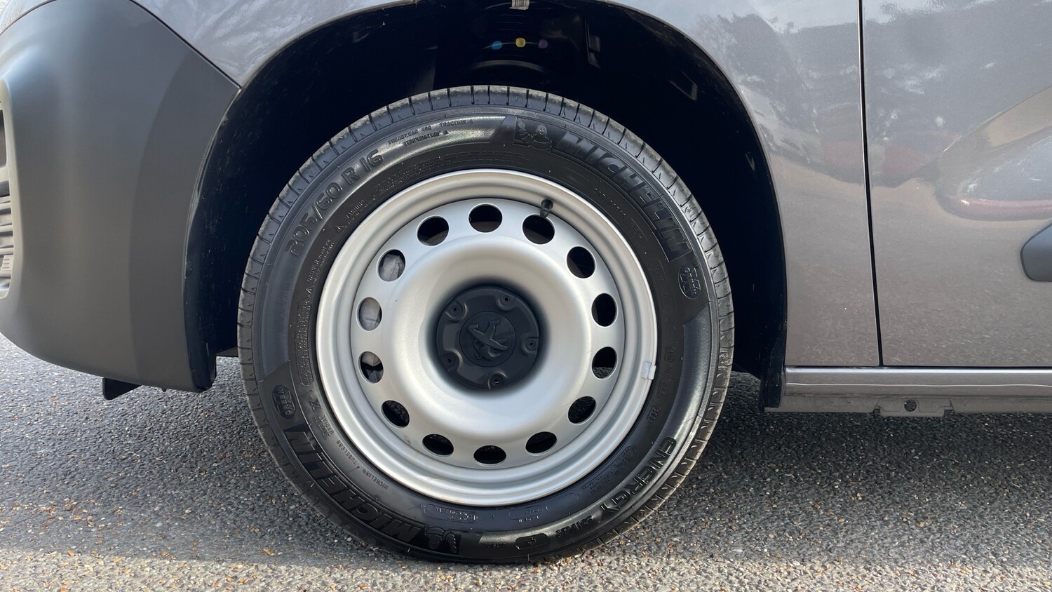 Used Peugeot Partner 2023 for sale - 77971171: Photo 14