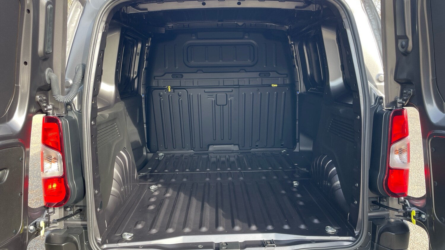 Used Peugeot Partner 2023 for sale - 77971171: Photo 19