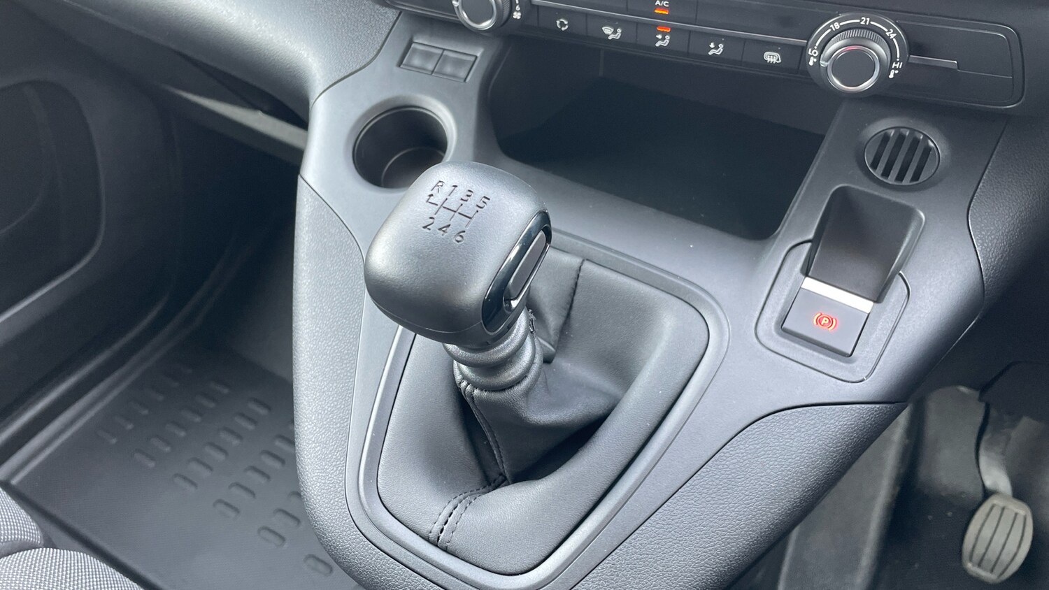 Used Peugeot Partner 2023 for sale - 77971171: Photo 20