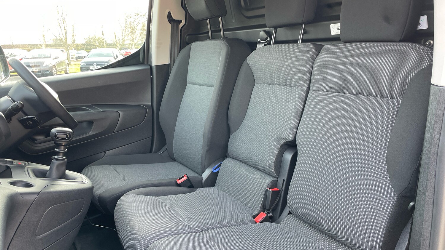 Used Peugeot Partner 2023 for sale - 77971171: Photo 25